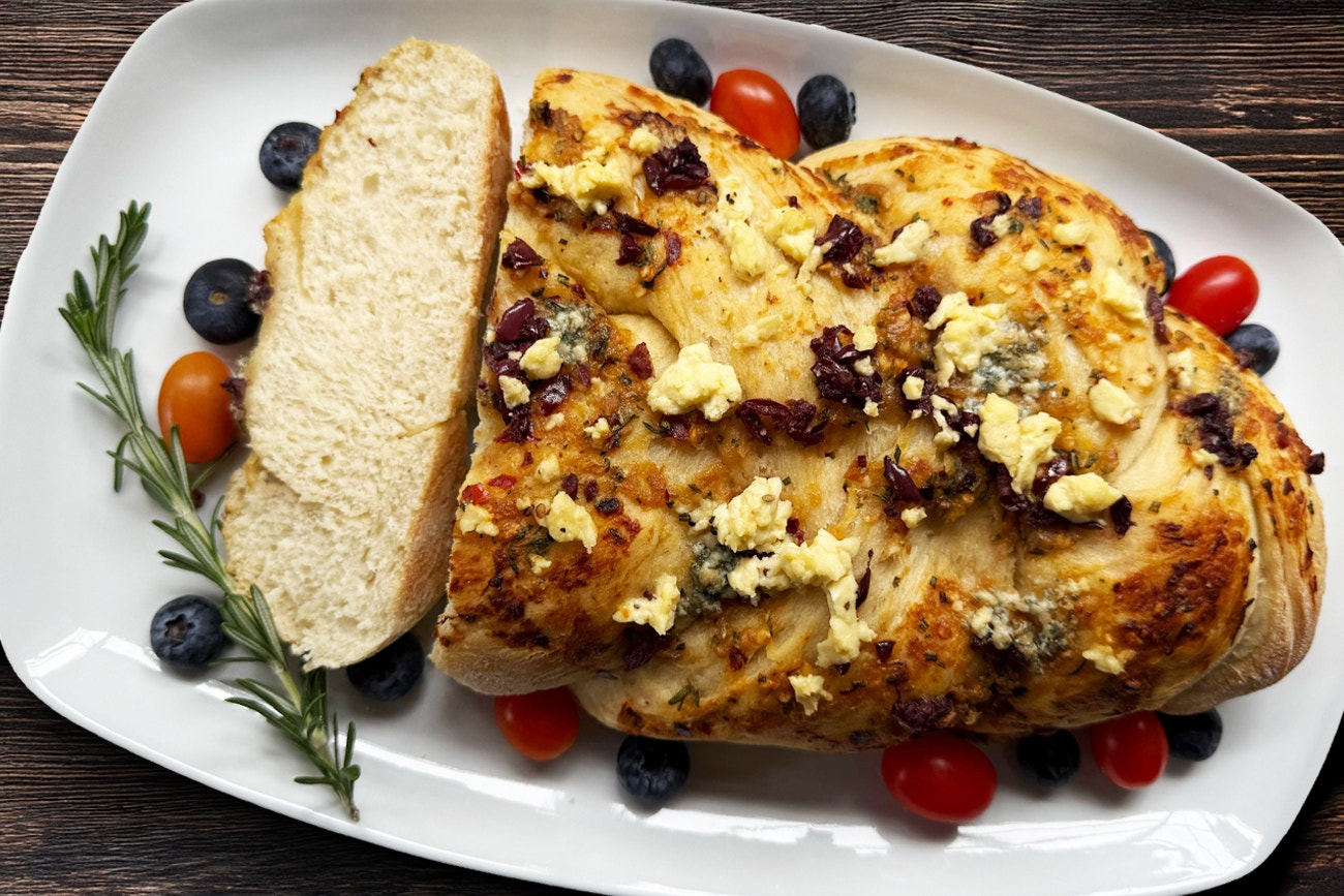 Blue Cheese and Garlic Bread